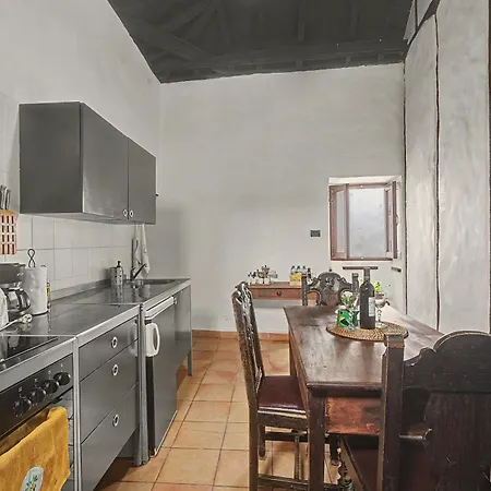 Casa Tradicional Canaria - I *